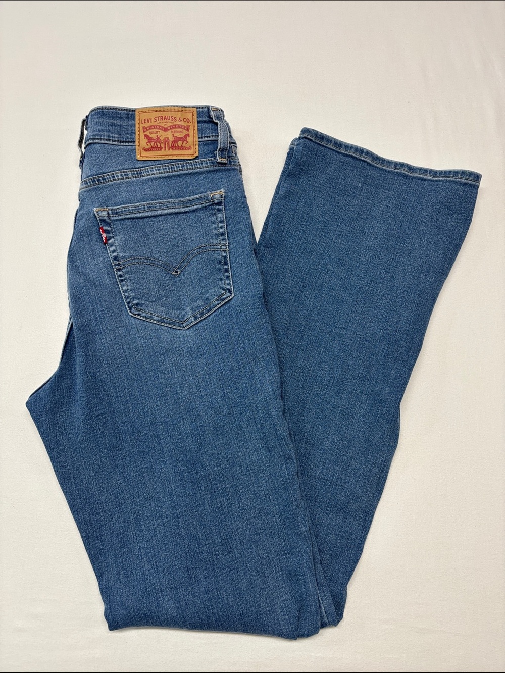 Levi's Women's Blue Bootcut Jeans 243 casual comfort work school trendy y2k chic